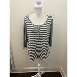 RETRO-ology Gray Striped 3/4 Sleeve Button Up Front Top Size XL